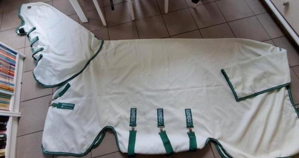 Nieuw Rambo Hoody Eczeemdeken - Vliegendeken vaste hals, Dieren en Toebehoren, V-sluiting, Ophalen of Verzenden, Rambo, Eczeemdeken