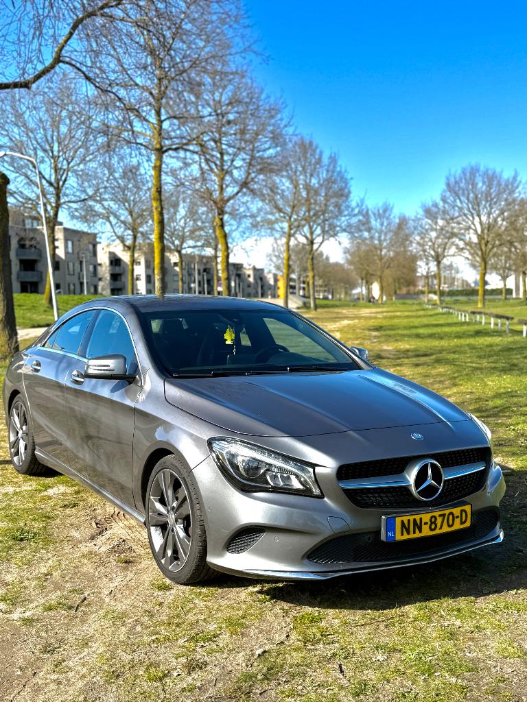 Mercedes-Benz CLA 180CDI 1.5 80KW 7G-DCT 2017 Grijs, Auto's, CLA, 730 kg, Zwart, 4 cilinders