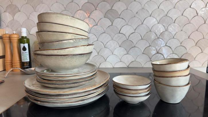 Xenos Toscane Servies 22-delig - Beige/Crème, Huis en Inrichting, Keuken | Servies, Zo goed als nieuw, Compleet servies, Effen