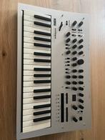 Korg minilogue, Muziek en Instrumenten, Synthesizers, Korg, Zo goed als nieuw, Met midi-aansluiting, Overige aantallen