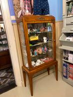 Vitrine op pootjes, Huis en Inrichting, Kasten | Vitrinekasten, Ophalen of Verzenden, Zo goed als nieuw, 25 tot 50 cm, 150 tot 200 cm