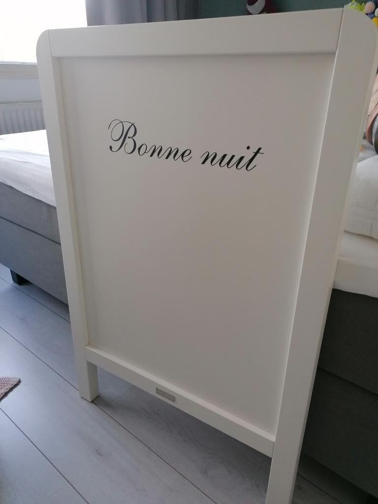 babyledikant kidsmill en wandplank - La Première, babybedje, Kinderen en Baby's, Ophalen, Zo goed als nieuw, Ledikant