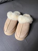 UGG Scuffette II slippers (kleur: chestnut / bruin) maat 38, Ophalen of Verzenden, Nieuw, Bruin