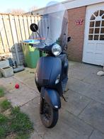 Nette snorfiets met windscherm, Fietsen en Brommers, Snorfietsen en Snorscooters, Ophalen, Gebruikt, Benzine, Overige merken