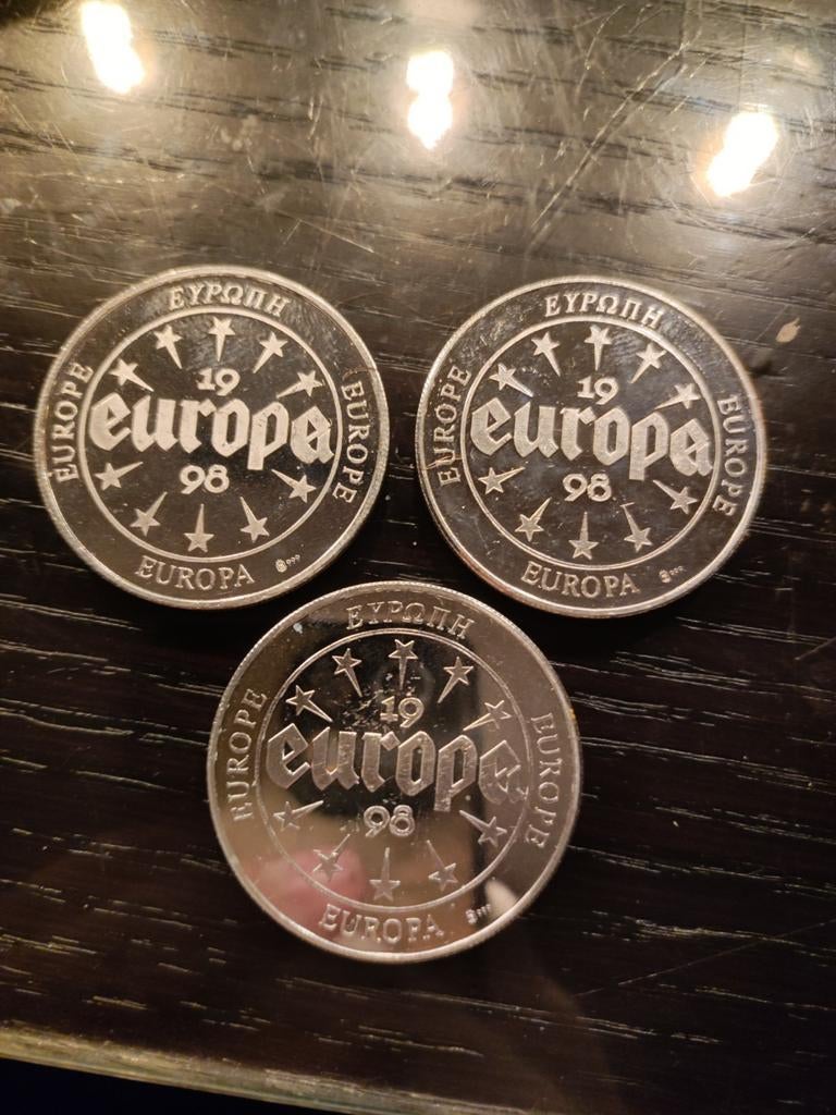 Set van 3 Zilveren Europa Munten - 999 Puur Zilver, Postzegels en Munten, Munten | Europa | Euromunten, Setje, Zilver, Overige landen