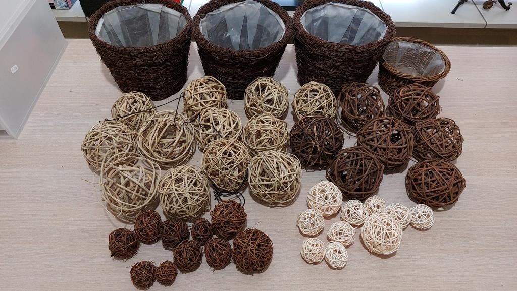 decoratieve bloempotten willow en gevlochten bollen, Ophalen of Verzenden, Nieuw