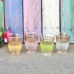 Vintage borrelglaasjes gesuikerd glas gouden randjes, Ophalen of Verzenden, Gebruikt, Borrel- of Shotglas