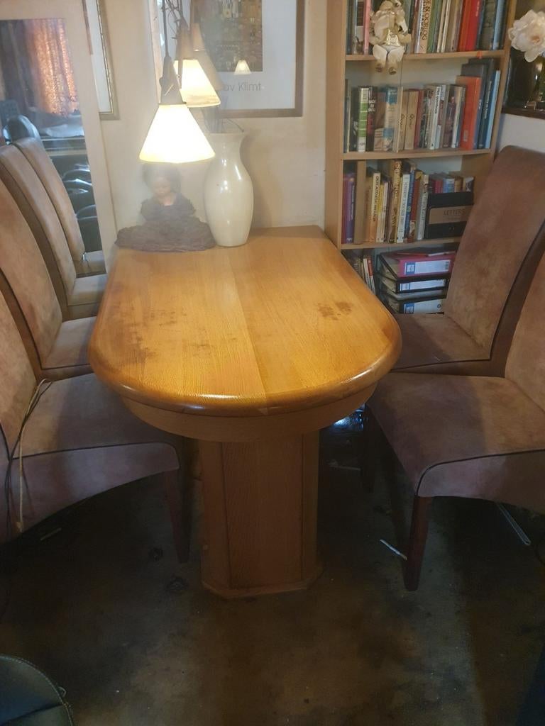 Uitschuifbare eettafel en 4 stoelen, Huis en Inrichting, Complete eetkamers, Ophalen of Verzenden, Gebruikt, 4 tot 6 stoelen