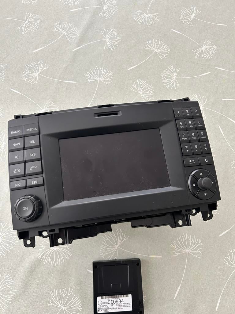 Mercedes ry2540 radio, BT, navigatie Becker, Auto diversen, Ophalen of Verzenden, Gebruikt