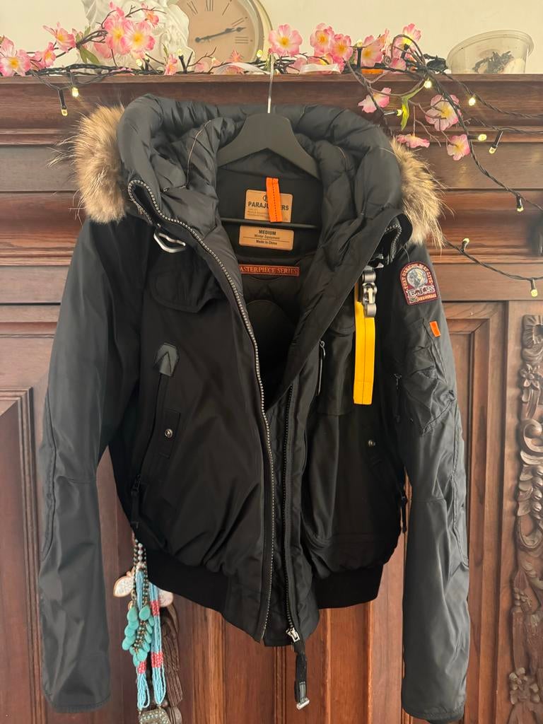 Parajumpers jas met bontkraag - Zo goed als nieuw, Ophalen of Verzenden, Zo goed als nieuw, Maat 38/40 (M), Zwart
