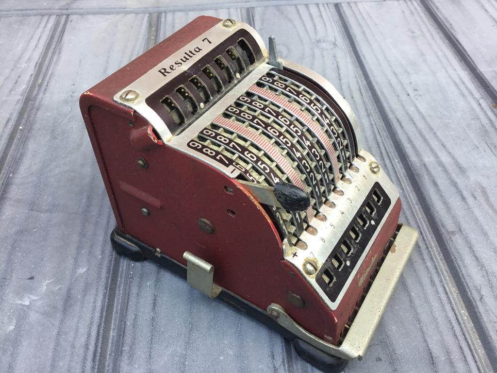 Resulta 7 mechanische rekenmachine, Ophalen of Verzenden, Gebruikt