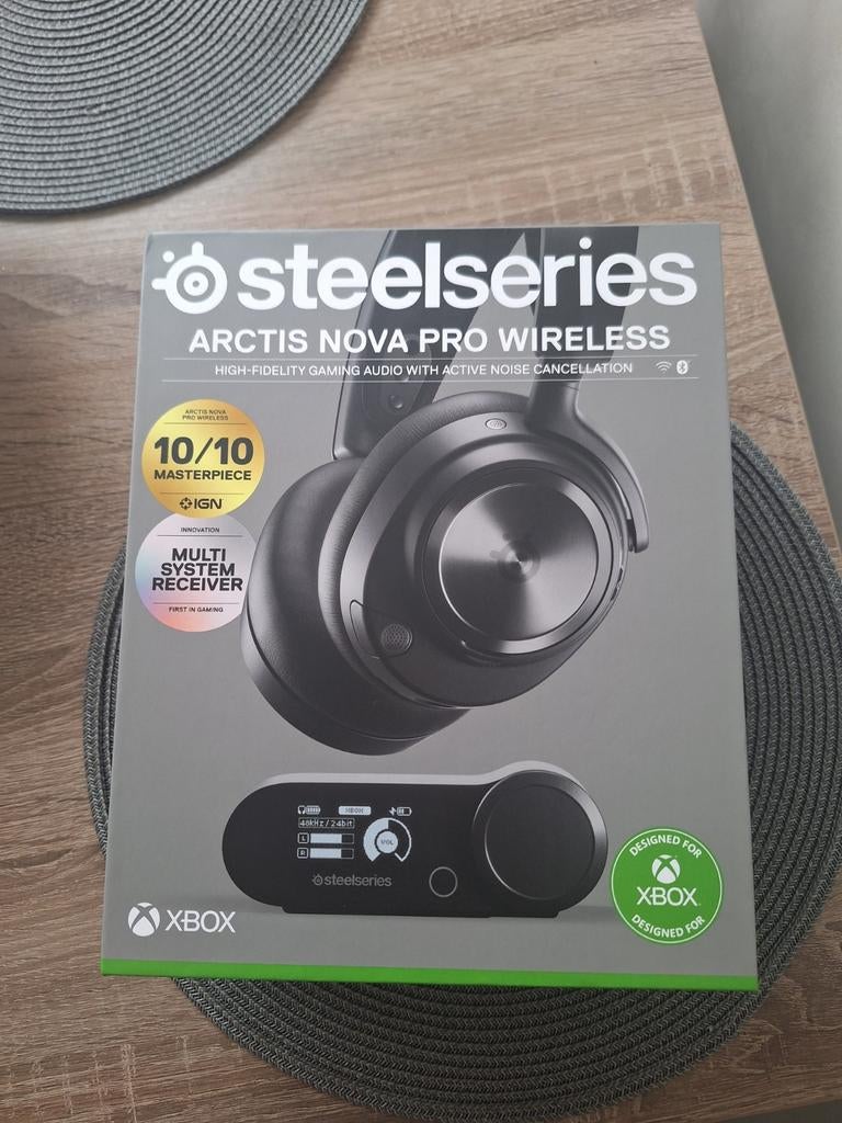 SteelSeries Arctis Nova Pro Wireless gaming headset, Spelcomputers en Games, Spelcomputers | Xbox | Accessoires, Ophalen of Verzenden