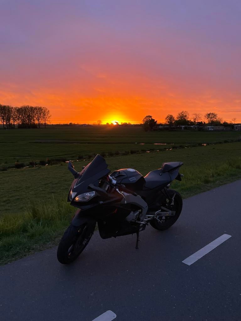 Aprilia rs4 50 2016, Fietsen en Brommers, Gebruikt, Overige modellen, Maximaal 45 km/u, Ophalen of Verzenden