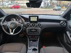 Mercedes-Benz A-klasse 200 Ambition AUT|Clima|Cruise|NAVI, Auto's, Lichtsensor, Stof, Gebruikt, Bedrijf