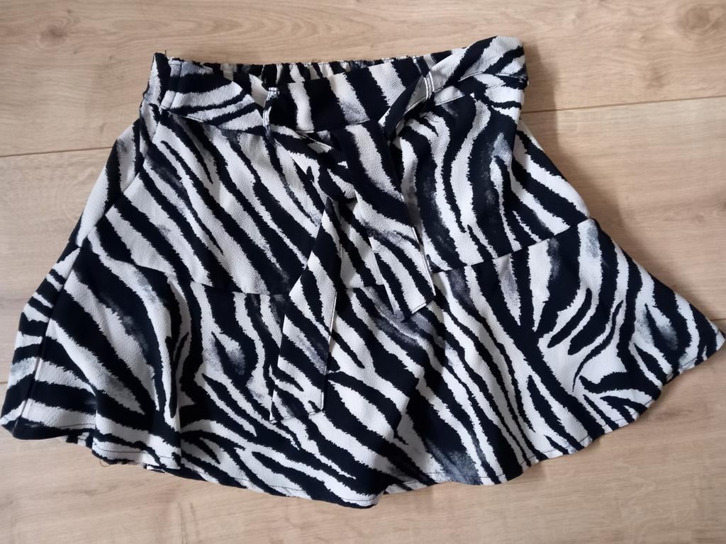 Nieuwe broekrok / skort 158-164., Ophalen of Verzenden, Nieuw, Meisje, Jurk of Rok