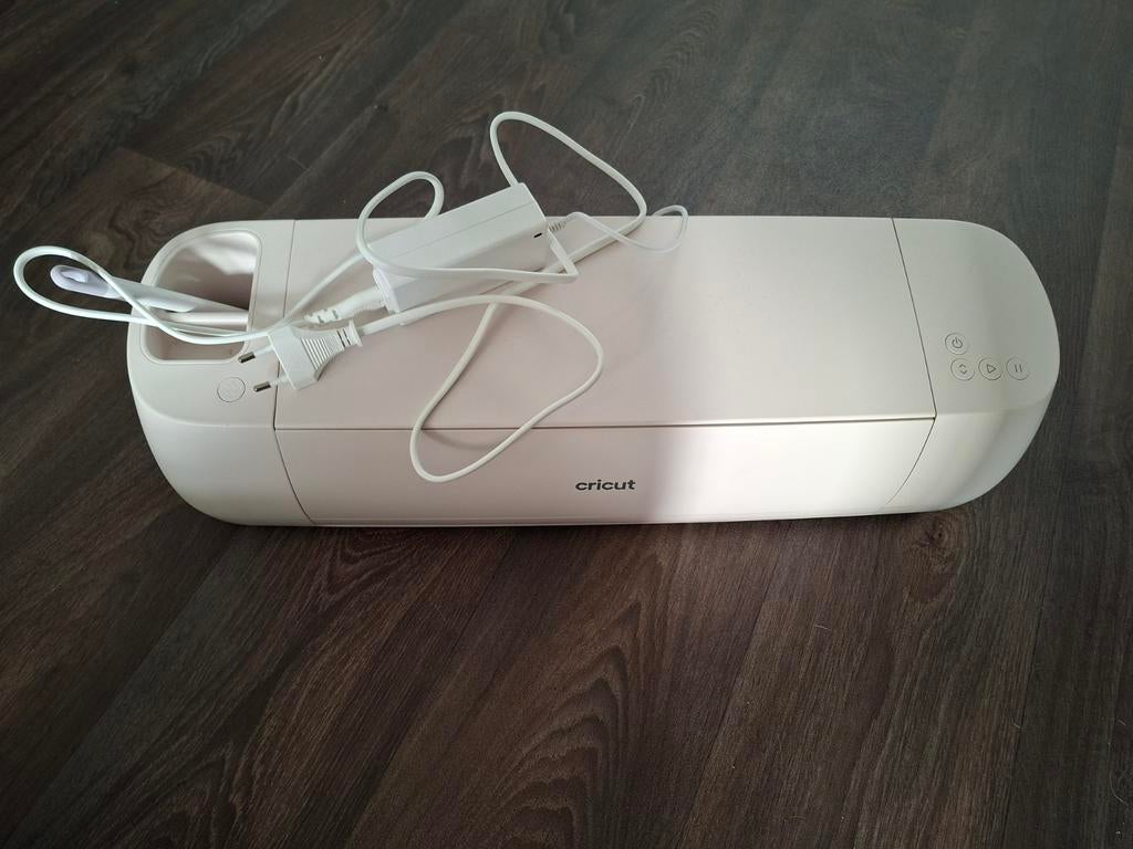 Cricut Explore 4 met garantie, Hobby en Vrije tijd, Scrapbooking, Ophalen of Verzenden, Zo goed als nieuw, Cricut