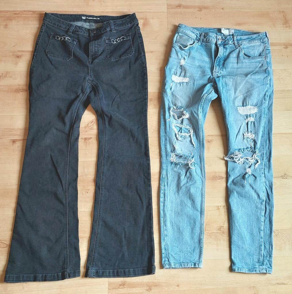 M&S flared leg jeans en Bershka skinny jeans, maat 42, Ophalen of Verzenden, Zo goed als nieuw, W33 - W36 (confectie 42/44)