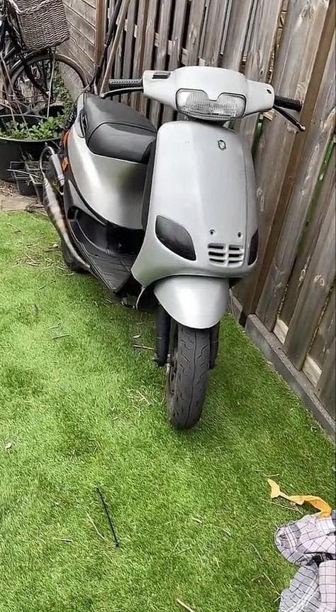 Piaggio Zip type 3 70cc (wok) te ruil of te koop, Fietsen en Brommers, Scooters | Piaggio, Ophalen, Gebruikt, Maximaal 45 km/u