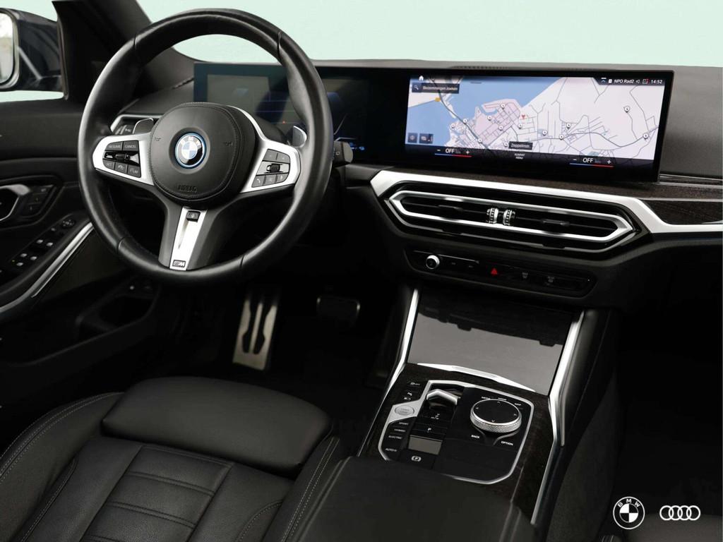 BMW 330E M SPORT / ALL OPTIONS, Auto's, BMW, 1998 cc, Achterwielaandrijving, 4 cilinders, Met garantie (alle)