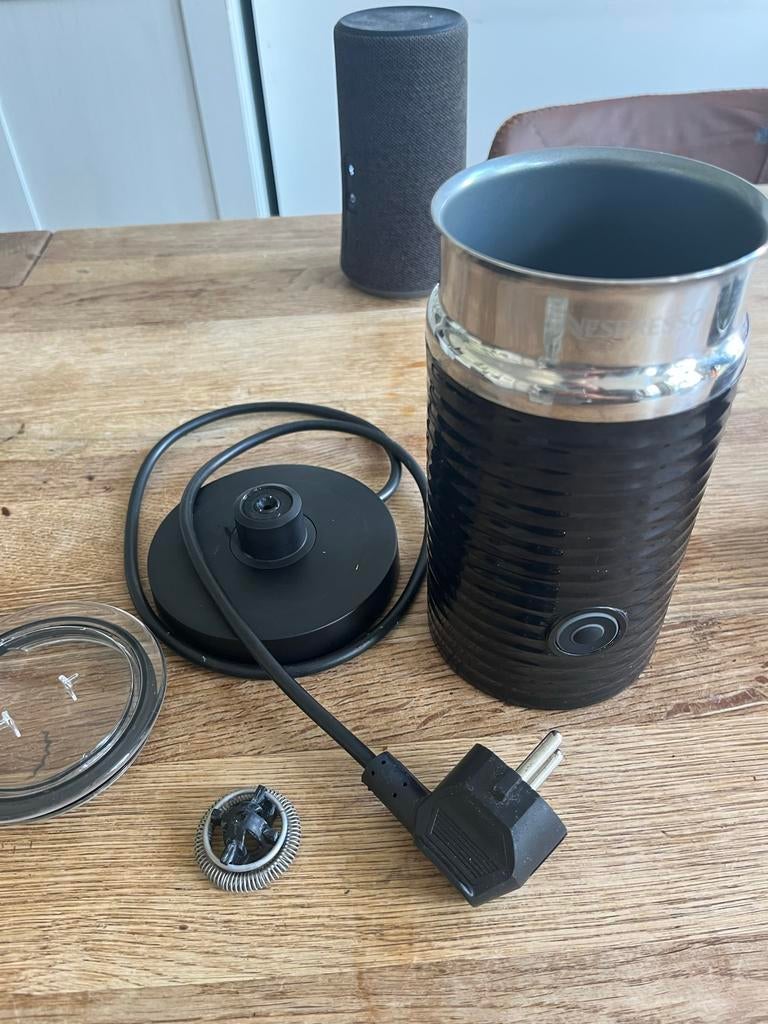 Nespresso Aeroccino 3 Melkopschuimer - Zwart, Witgoed en Apparatuur, Melkopschuimers, Ophalen of Verzenden, Gebruikt, Elektrische melkopschuimer