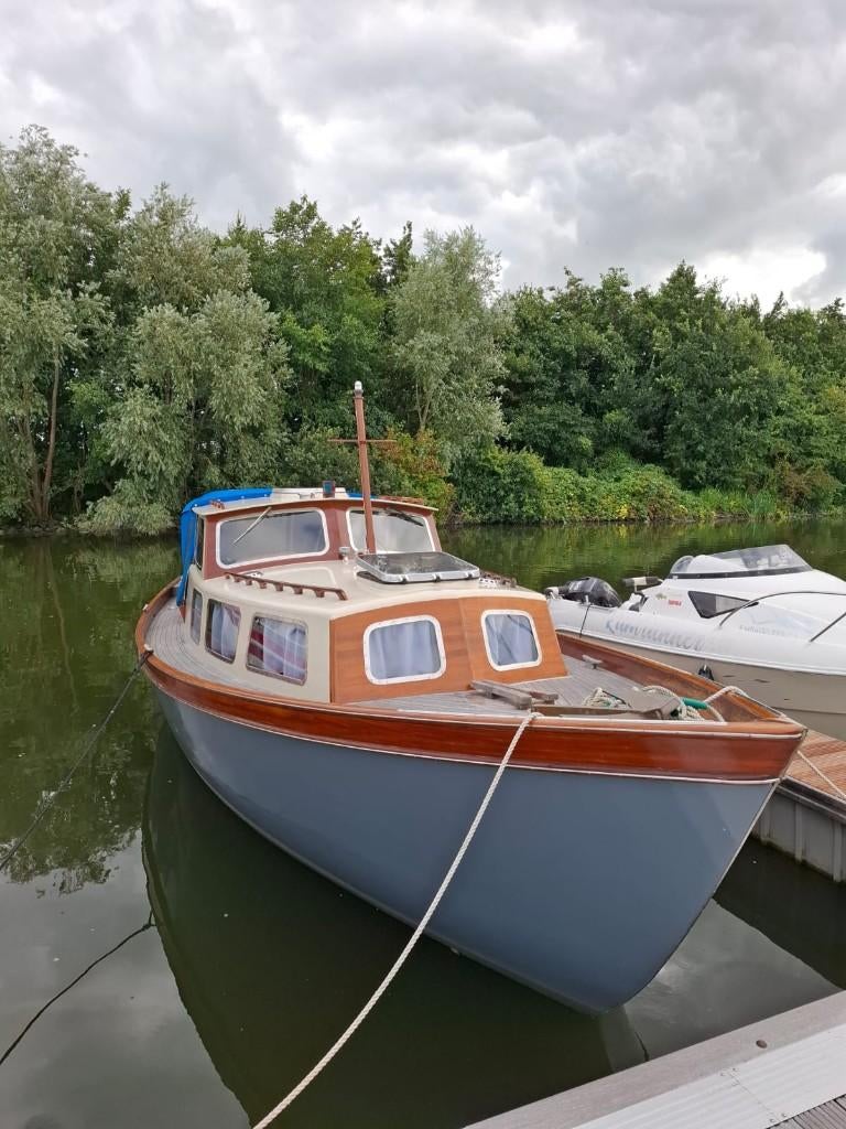 T.K.MOTORBOOT., Watersport en Boten, Motorboten en Motorjachten, Zo goed als nieuw, Hout, 6 tot 9 meter, Diesel, Binnenboordmotor