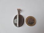 Zilveren hanger met grijze steen NIEUW, Nieuw, Ophalen of Verzenden, Zilver, Grijs