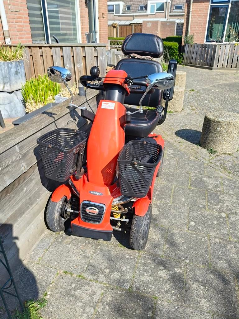 Mango f1 scootmobiel 4 wieler !!, Ophalen of Verzenden, Zo goed als nieuw