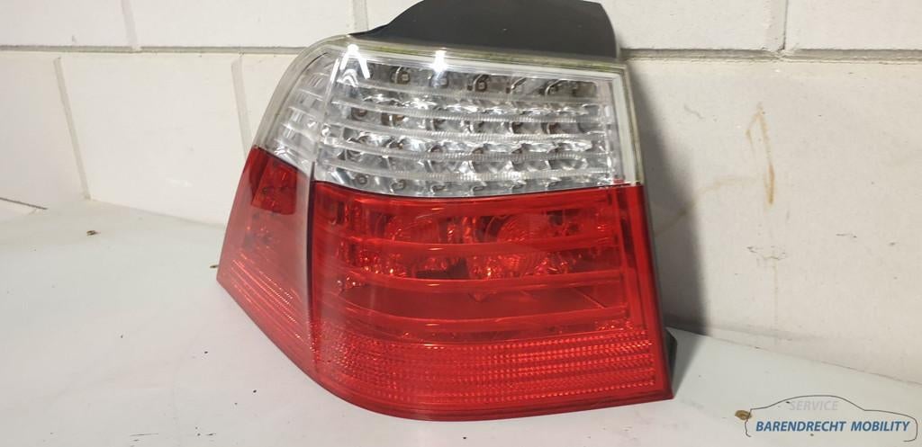 BMW 5 serie E61 facelift achterlicht 7177693 links buiten be, Auto-onderdelen, Verlichting, Petuelring 130
80788  Munich, DE, Gebruikt