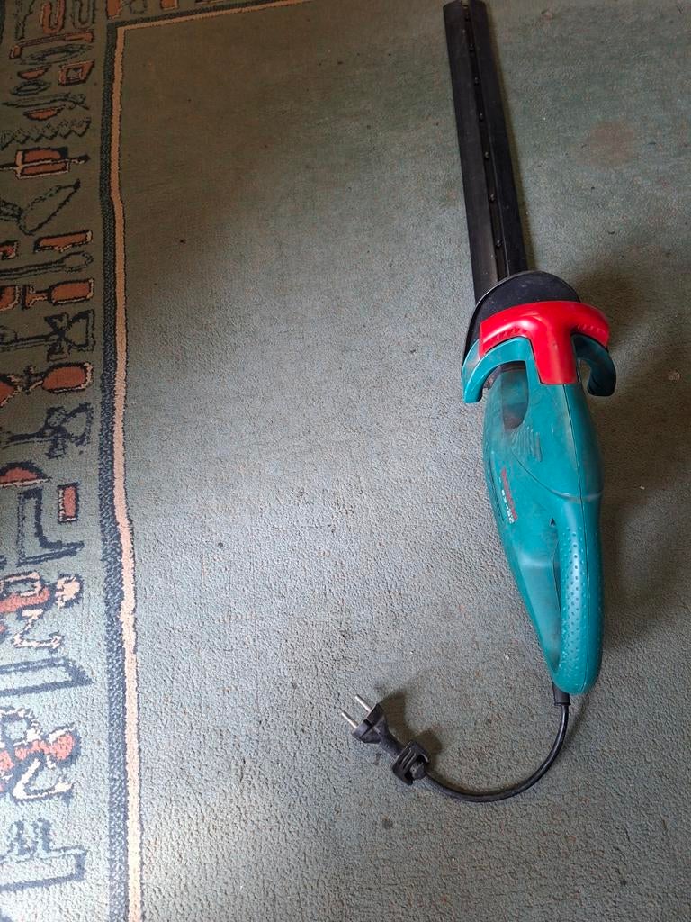 Bosch elektrische heggenschaar - 67 cm blad, Tuin en Terras, Ophalen, Gebruikt, Elektrisch, Bosch