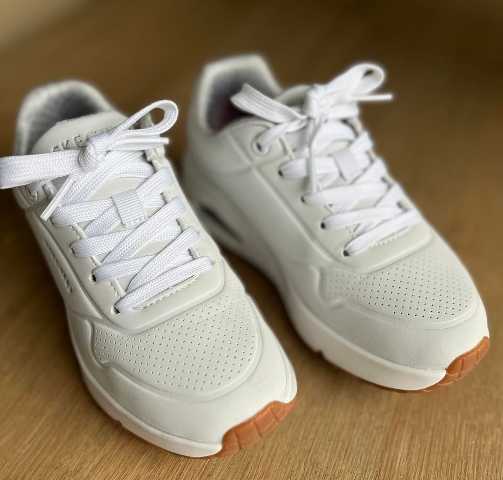 Skechers maat 31, Kinderen en Baby's, Kinderkleding | Schoenen en Sokken, Jongen of Meisje, Schoenen, Ophalen of Verzenden, Zo goed als nieuw