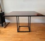 Pastoe Boonzaaijer Mazairac eettafel notenhout, Ophalen, Vierkant, Zo goed als nieuw, Design tachtiger jaren