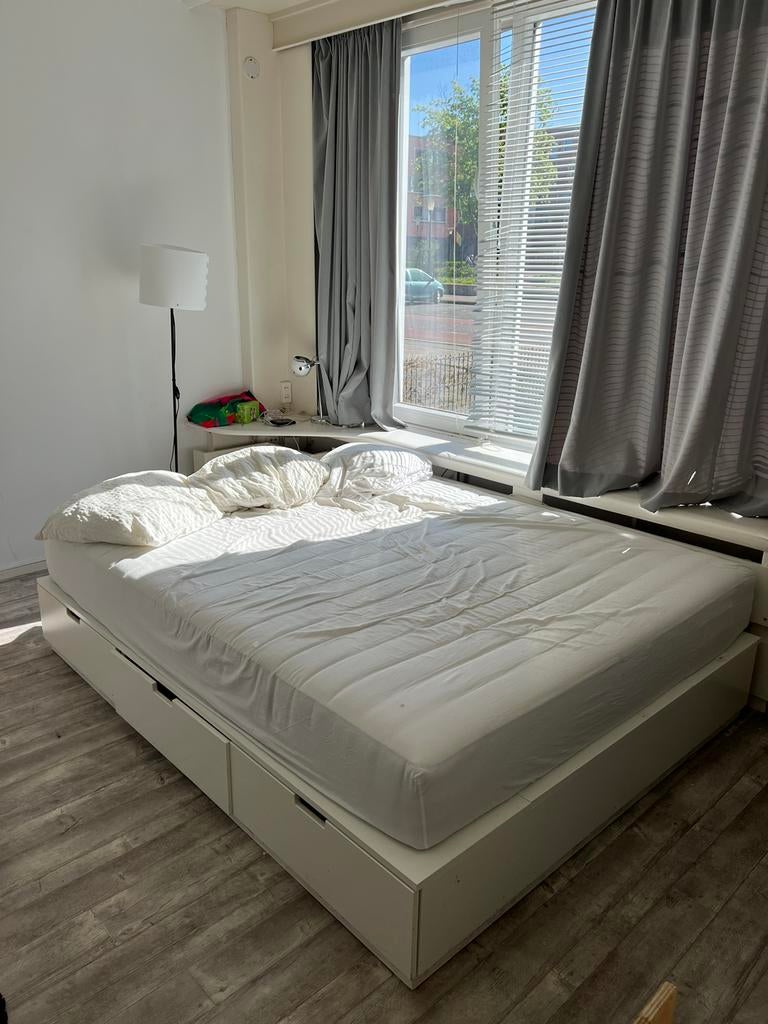 URGENT: Ikea Bed for Free, needs dissassembly, Huis en Inrichting, Slaapkamer | Bedden, Gebruikt, Tweepersoons, 160 cm, 200 cm