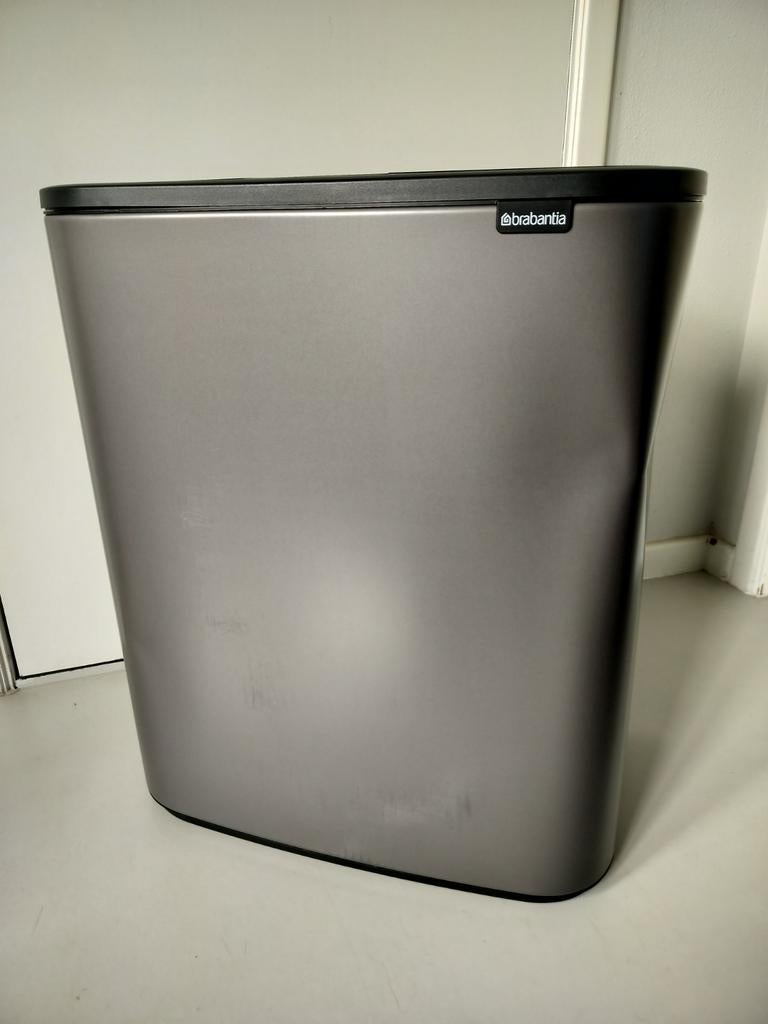 Brabantia Touch Platinum 60 liter (vraag voor 2x30) NIEUW!, Minder dan 50 cm, Nieuw, Ophalen of Verzenden, Minder dan 100 cm