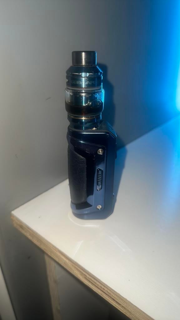 Elektrische vape met usb c, Ophalen, Zo goed als nieuw