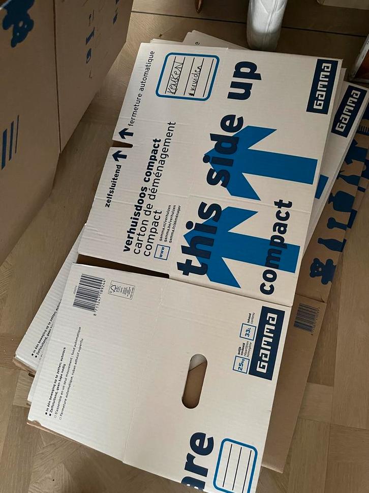 Diverse verhuisdozen van Gamma, Praxis en Action, Doe-het-zelf en Verbouw, Kratten en Dozen, Gebruikt, Doos, 50 tot 75 cm, 35 tot 50 cm