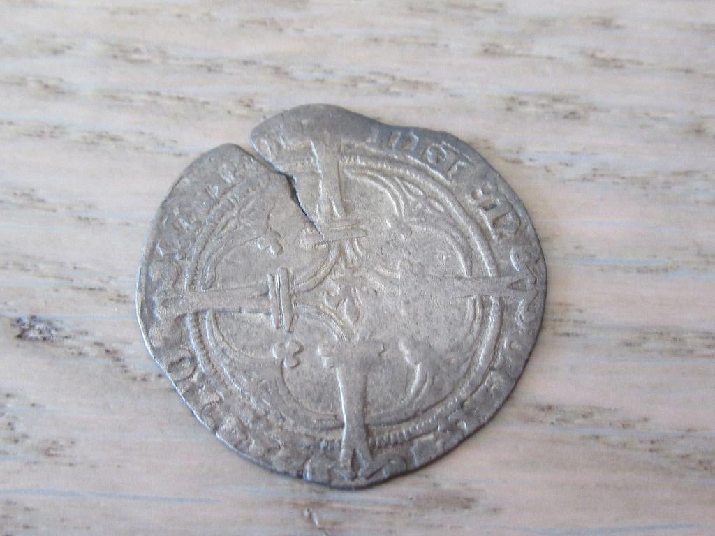 Zilveren middeleeuwse munt met wapenschild en vierpas, Postzegels en Munten, Munten | Nederland, Vóór koninkrijk, Zilver, Losse munt