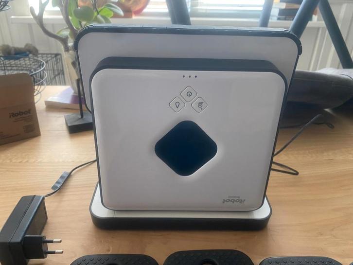 iRobot Braava 390T, Huis en Inrichting, Schoonmaakartikelen, Mop of Dweil, Ophalen