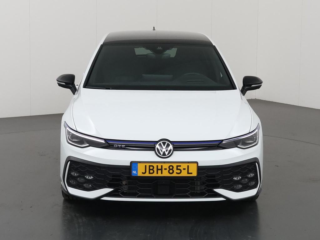 Volkswagen Golf 1.5 eHybrid GTE | Matrix LED | HUD | 360° C, Stof, 4 cilinders, Parkeerassistent, 150 min