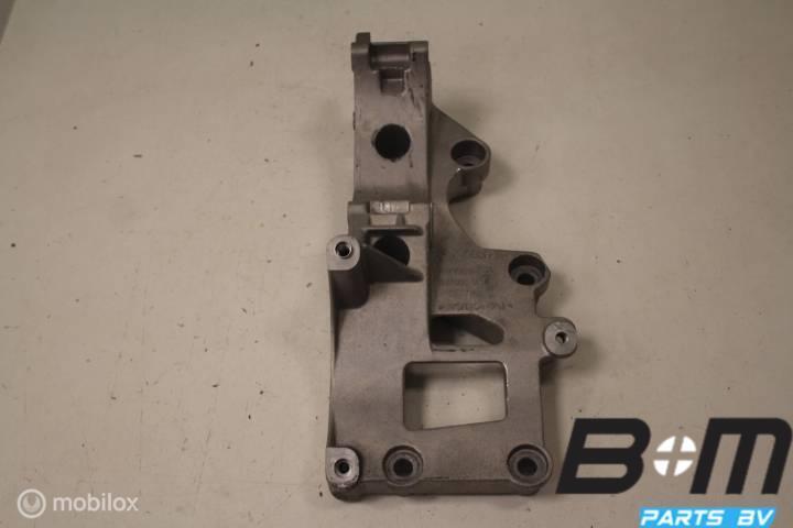 Steun voor dynamo en aircopomp Audi A1 Quattro 06F903143F, Auto-onderdelen, Motor en Toebehoren, Gebruikt
