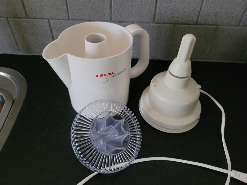 Tefal Vitapress 600 citruspers - Elektrisch, Ophalen of Verzenden, Gebruikt, Elektrisch, Citruspers