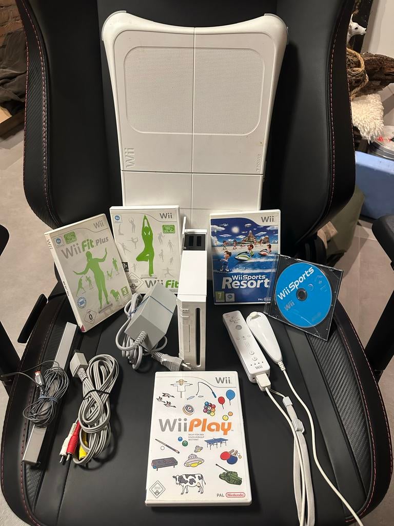 Grote Wii collectie met actieve games en balance board, Spelcomputers en Games, Gebruikt, Eén computer, Ophalen of Verzenden, Sport