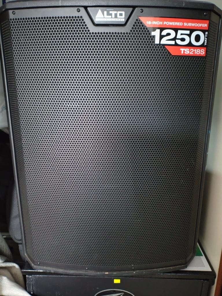 2x 18" Alto Professional TS218S - Actieve Subwoofer (1250W), Subwoofer, InMusic GmbH HarkortstraÃŸe 12-32 40880 Ratingen Germany