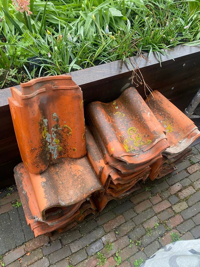 18 stuks zijpannen, OVH pannen, goede staat, Gebruikt, Steen of Klei, Ophalen of Verzenden, Dakpannen