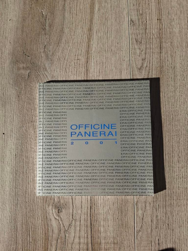Officine Panerai Catalogus 2001, Ophalen of Verzenden, Gelezen, Officine Panerai, Catalogus