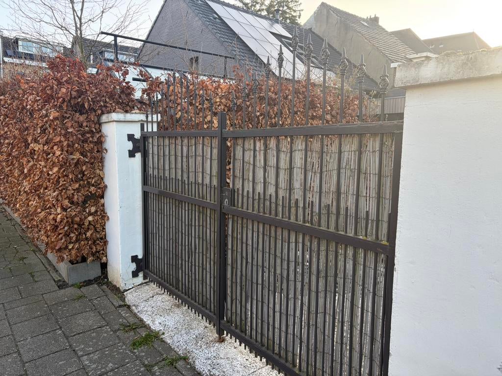 Stevige tuinpoort - staal 2 delig, Ophalen, Met poort, Gebruikt, Tuinhek