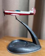 Vintage Sovjet Bureausouvenir - Sportvliegtuigmodel JAK-18P, Ophalen of Verzenden, Landmacht