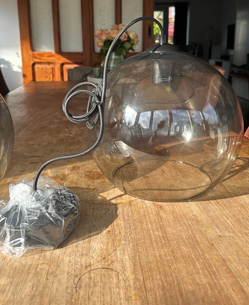 2x glazen lampen zwart/grijs glas, Ophalen, Zo goed als nieuw