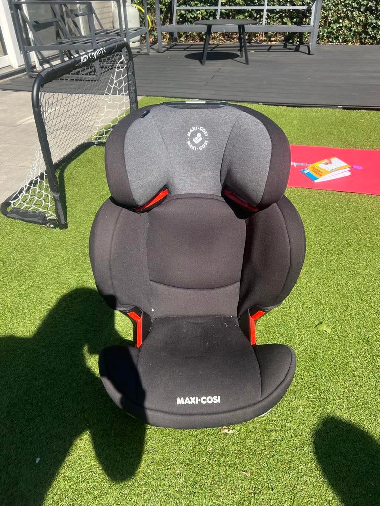 Maxi-Cosi RodiFix autostoel - Zwart/Grijs, Ophalen, Autogordel of Isofix, Gebruikt, 15 t/m 36 kg