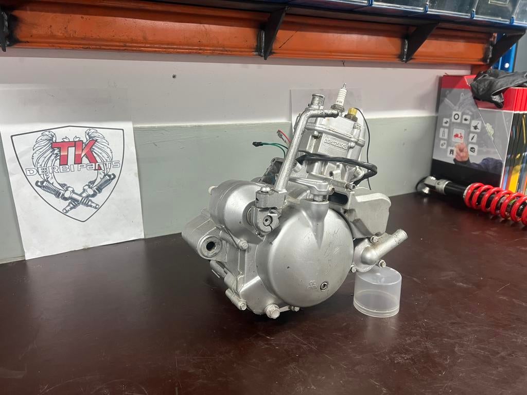 Derbi nt euro 3 blok origineel, Gebruikt, Blok, Ophalen of Verzenden, Nvt