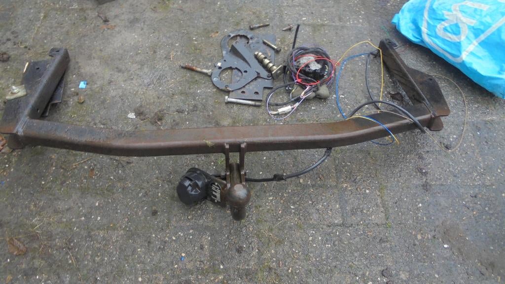 trekhaak met kabels voor Mazda 6 stationwagen - bj.2000-2008, Ophalen of Verzenden, Gebruikt